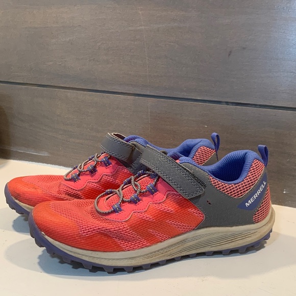 Merrell Other - Merrell Girls Nova 3 Sneaker Pink Gray Size 5 Outdoor Hiking Breathable